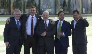 Sommet du Mercosur à Rio: les présidents posent pour la photo officielle