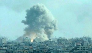 Gaza: des volutes de fumée s'élèvent à la suite d'une frappe israélienne