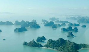 Au Vietnam, la baie d'Ha Long perd de sa splendeur