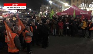 Plus de 130 manifestants réunis à Laval contre la loi immigration 