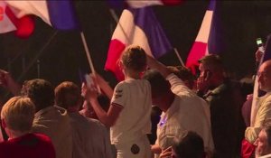 À Nice, les partisans de Marine Le Pen scandent "Macron on t'enc*le"