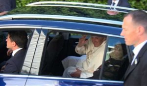 Fatima: arrivée du Pape François pour la messe de canonisation