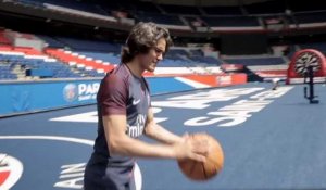 PSG : Edinson Cavani aussi bon au basket qu'au football ! (vidéo)
