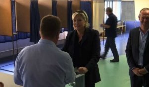 Législatives: Marine Le Pen a voté à Hénin-Beaumont