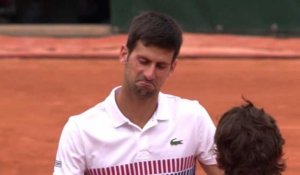 Zap midi 6 avril : Novak Djokovic écrasé en quarts de Roland-Garros par Dominic Thiem (vidéo)