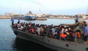 Chaos en Méditerranée: des centaines de migrants en difficulté
