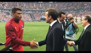 Emmanuel Macron sifflé au Stade de France avant Angers-PSG (vidéo)