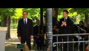 Hollande ovationné lors de la Journée de l'esclavage