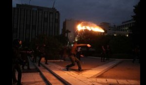 Le Parlement grec attaqué au cocktail Molotov