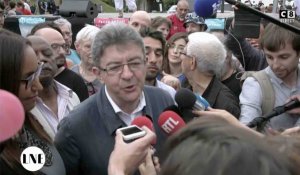 Jean-Luc Mélenchon s'énerve contre un journaliste ! - ZAPPING ACTU DU 31/05/2017