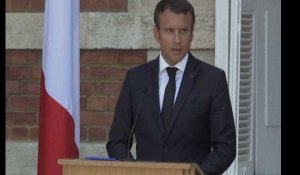 Pour Emmanuel Macron, la Pologne se "met en marge de l'Union européenne"