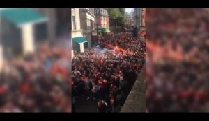 Arsenal - Cologne : 20 000 supporters allemands à Londres, ambiance tendue avant le match (vidéo)