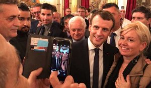 Emmanuel Macron reçoit les maires à l'Élysée