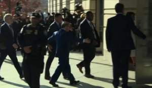 Flynn, ex-conseiller de Trump, arrive au tribunal fédéral