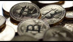 Une plateforme de minage de bitcoins piratée, butin de 64 millions de dollars