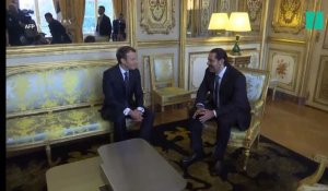 Les images de la rencontre entre Emmanuel Macron et Saad Hariri, le premier ministre libanais démissionnaire