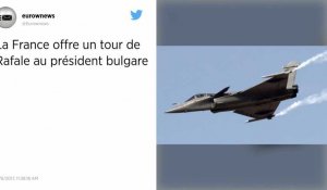 La France offre un tour de Rafale au président bulgare