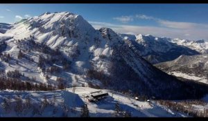 Montgenèvre se pare de son manteau blanc, les images incroyables depuis un drone