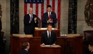 Macron accueilli par une longue ovation du Congrès américain