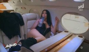 Les Anges 10 : Le shooting photo très sexy de Léana dans un jet privé (Vidéo)