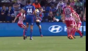 L'incroyable but d'un footballeur australien en coup du scorpion (vidéo)