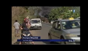 Manifestation et blocage pour protester contre la vie chère Mayotte