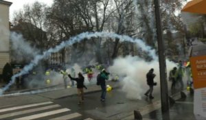 Tensions à Nantes lors d'une manifestation de "gilets jaunes"