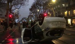 "Gilets jaunes": dégâts en marge de la manifestation à Paris