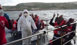 Malte: les migrants du Sea Watch disent merci à l'Europe