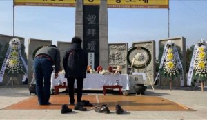 Des sud-coréens prient pour leurs proches en Corée du nord