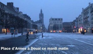 La neige tombe à gros flocons à Douai
