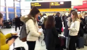 Londres : Le trafic aérien bloqué à Gatwick