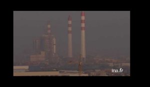 Chine, Shanghai : cheminées d'usines