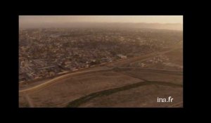 Etats Unis, Californie : mur marquant la frontière avec le Mexique, vers Tijuana, en soirée