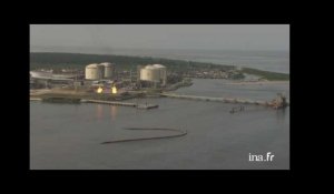Nigéria : terminal pétrolier et bidonville de Port Harcourt