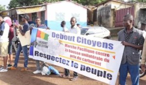 Conakry paralysée par une grève contre le prix du carburrant