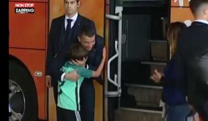 Mondial 2018 : Cristiano Ronaldo fait une belle surprise à un jeune fan (vidéo)