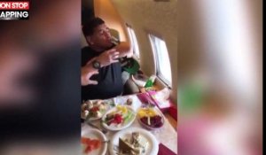 Diego Maradona filmé avec un sachet de cocaïne dans son jet privé ? (vidéo)