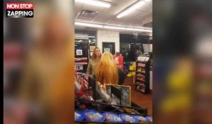 Etats-Unis : Elle tombe sur la maîtresse de son mari dans un magasin (vidéo)