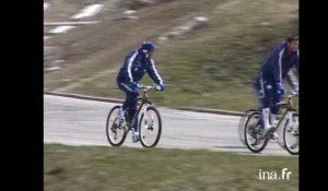 Mondial-2010 - Tignes: sortie des Bleus à vélo