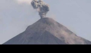 Eruption au Guatemala: poursuite des recherches dans les cendres