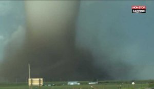 États-Unis : L'impressionnante formation d'une tornade dans le Wyoming (Vidéo)