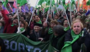 Argentine: les députés votent la légalisation de l'avortement