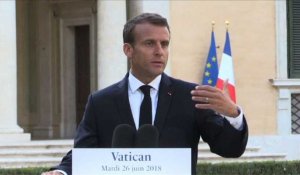 Macron refuse le terme "crise migratoire"