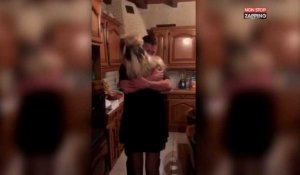 Un père bouleversé par le cadeau de sa fille adoptive pour Noël (Vidéo)