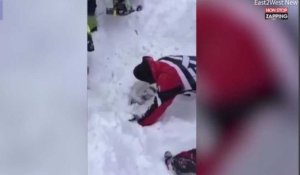 Sibérie : Un homme piégé sous la neige miraculeusement sauvé après une avalanche (vidéo)