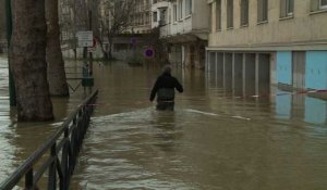 L'eau continue à monter, lentement, en région parisienne