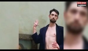 Un artiste pose entièrement nu devant La Joconde au Louvre (Vidéo)
