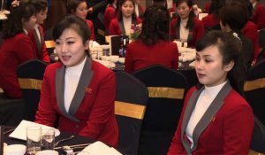 JO-2018: un dîner organisé pour les pom-pom girls nord-coréennes