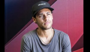 Neymar provoque la colère de Sochaux - ZAPPING ACTU DU 06/02/2018
